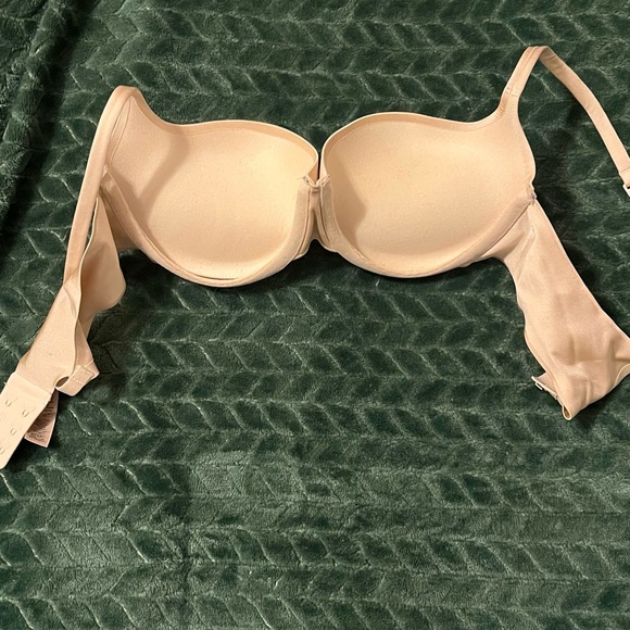 SKIMS Balconette Push Up Bra - Picture 3 of 4